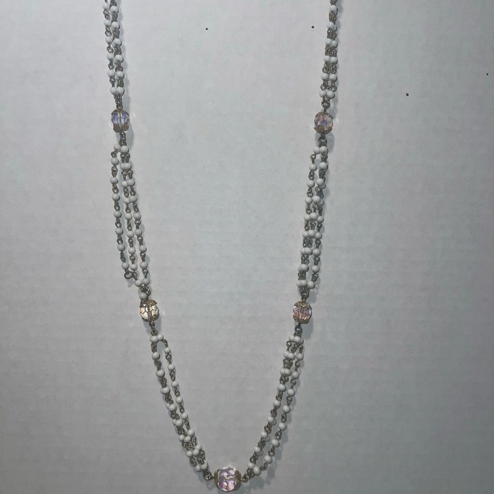 Elegant Silver Necklace